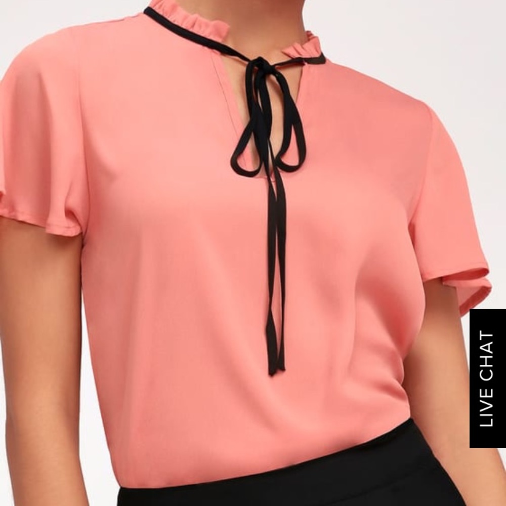 Lulu’s coral pink short sleeve top